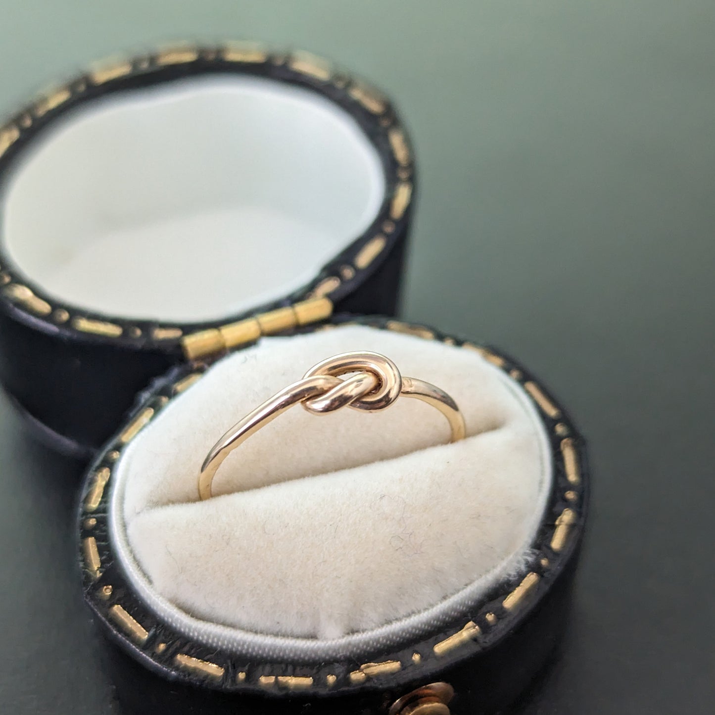 Small Knot Ring